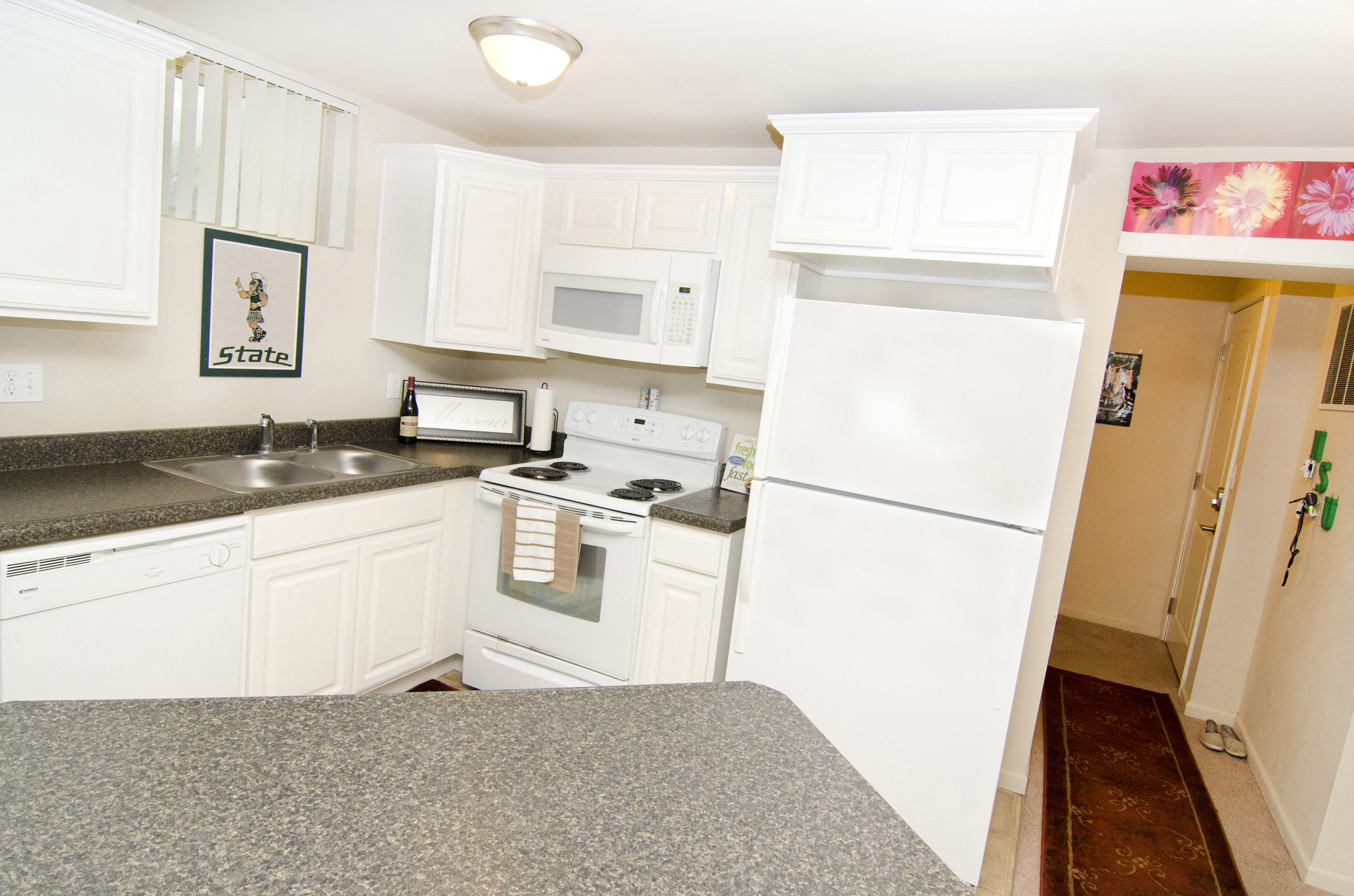 Old Canton Apartments eBrochure